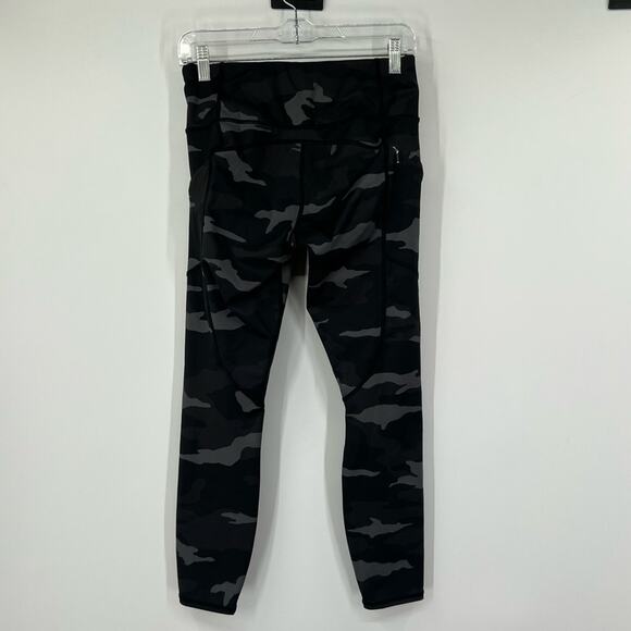 Athleta Camo Contender 7/8 Tight Leggings - Picture 4 of 9